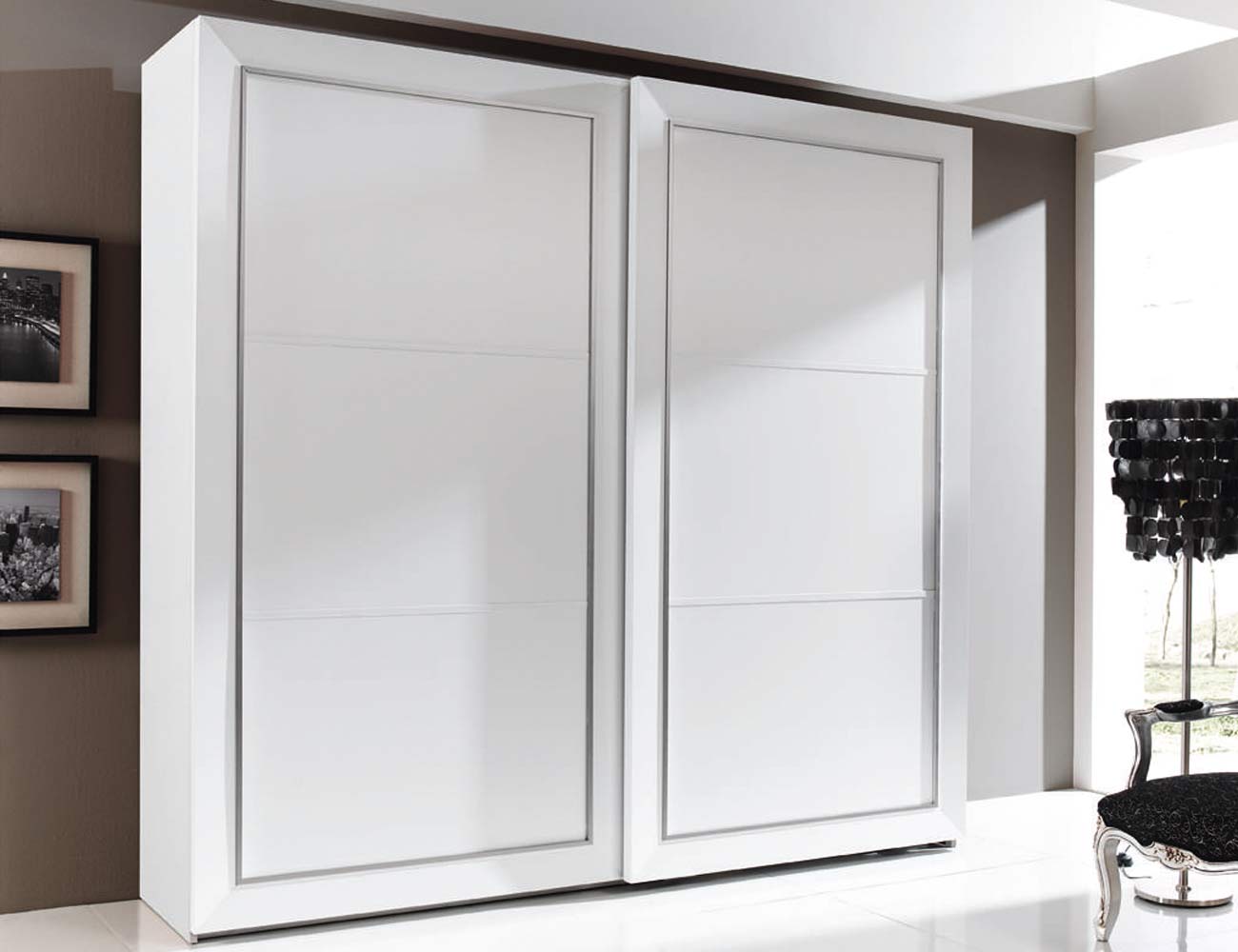 Armario de dos puertas correderas con perchero y balda interior, color  blanco, Medidas 100 x 200 x 51 cm